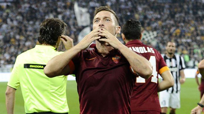 totti-roma-esulta-ottobre-2014-ifa