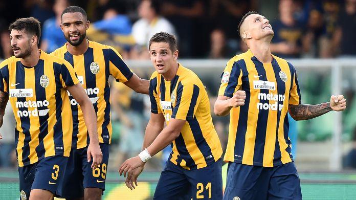 verona-esulta-agosto-2015-ifa