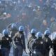 scontri polizia tifosi esterno stadio
