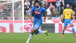 Napoli, terapie per Albiol: domani pomeridiano
