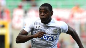 Napoli, indizi dalla lista dei convocati: out Zapata e Strinic