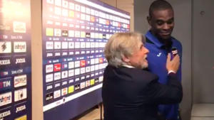 Zapata e Ferrero, siparietto comico: «Il mio cuore è suo» – VIDEO