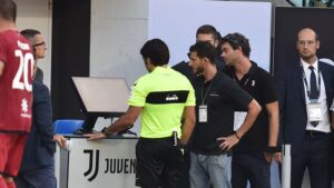 Bologna-Sampdoria, la moviola: partita facile per Maresca
