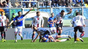 Quagliarella risponde a Cragno: «C’era una volta…». E Praet mima il rosso