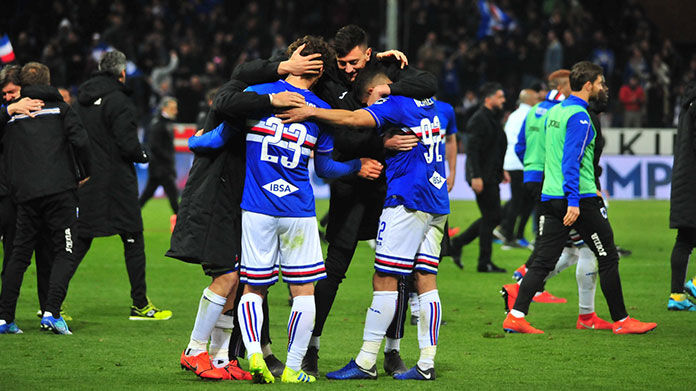 Abbraccio_Defrel-Gabbiadini Sampdoria ritiro