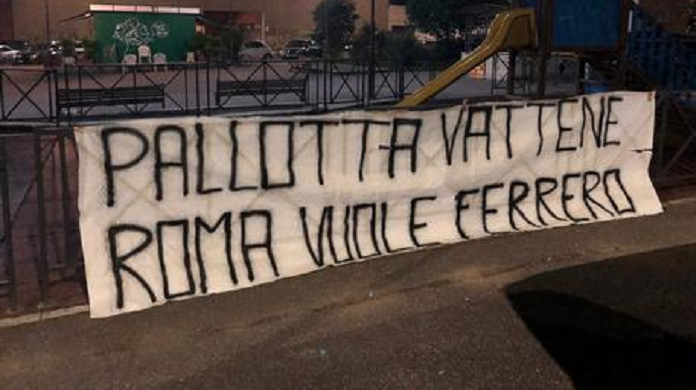 striscione roma pallotta ferrero