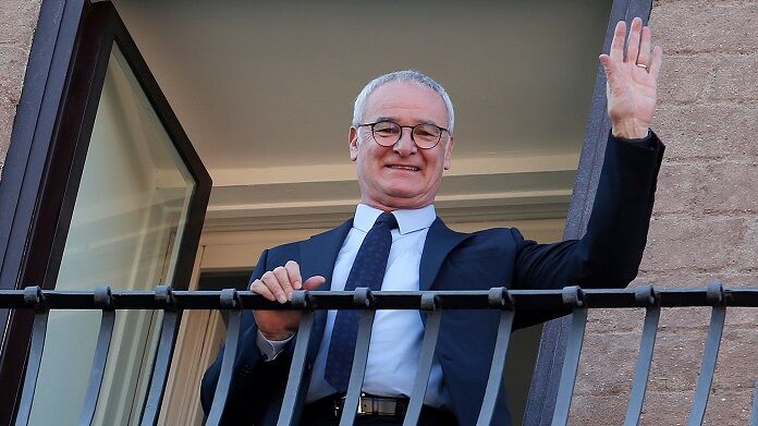 ranieri-saluta-balcone ranieri saluta