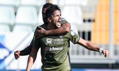 simeone esultanza cagliari