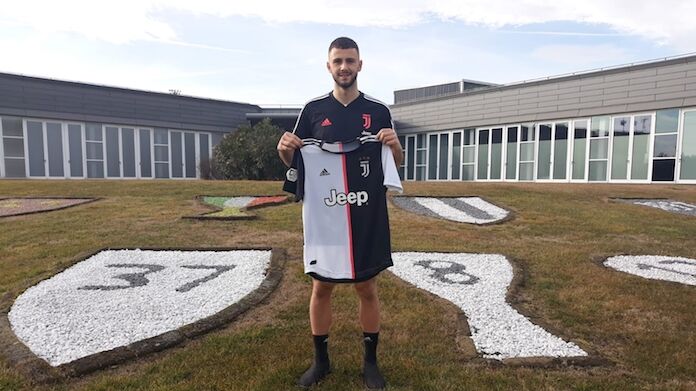 EPieVBoVUAAtKPu Vrioni Juventus