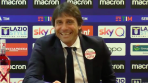 Conte risponde alle domande. Ma il giornalista è Kutuzov – VIDEO