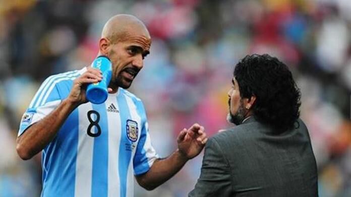 CmuTDs6WYAAowwh Veron Maradona