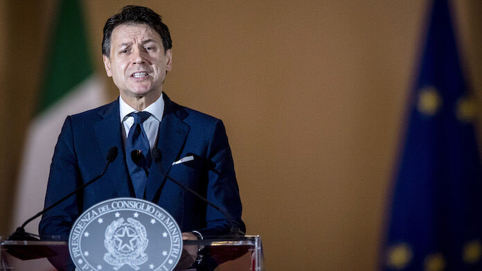 Press conference of Giuseppe Conte on Phase 3 conte premier italia