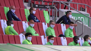 panchina Wolfsburg imago0047258969h