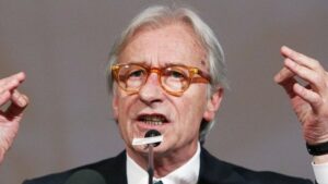 Feltri contro il TG1: «Fa pena. Oscurata l’Atalanta»