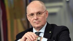 OMS, Ricciardi: «Impossibile riaprire gli stadi per migliaia di tifosi»