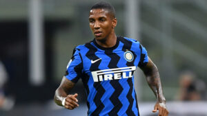 Inter, buone notizie: Young guarito dal Coronavirus