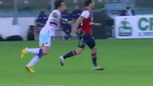 Clamoroso errore di Augello: espulsione per il terzino della Sampdoria – VIDEO