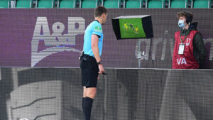 Serie B, il Var è pronto a esordire nei playoff e playout. Le novità