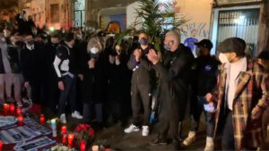 Murales Maradona: i tifosi del Napoli applaudono la Sampdoria – FOTO