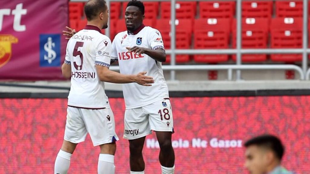 Calciomercato Sampdoria: Ekuban sceglie il Genoa. I dettagli 1 E0OKvIAXsAICVBf