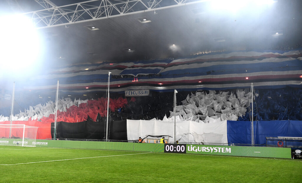 La Sampdoria scherza: «Finale? Quando gestisci l'account inglese...» - FOTO 1 coreog tifosi Sampdoria MG1 4298