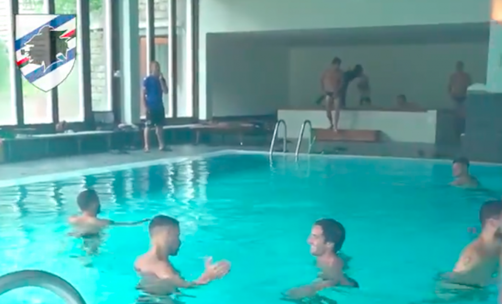 Sampdoria, seduta di scarico in piscina: le immagini dei blucerchiati - VIDEO 1 Schermata 2021 07 27 alle 12.29.20