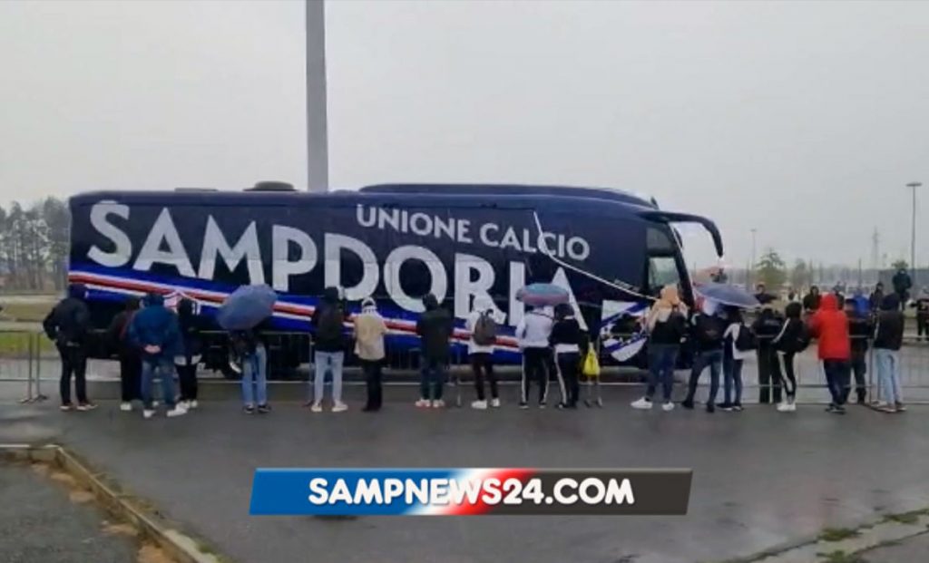 Juventus Sampdoria, i blucerchiati arrivano allo Stadium - VIDEO 1 pulmansampdoria