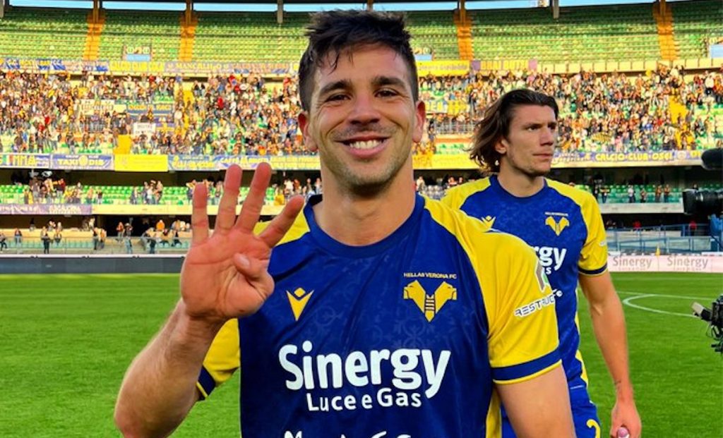 Simeone esalta Caprari: «Si sta prendendo la vetrina che merita» 1 FCiSF4zUUAMlXwX