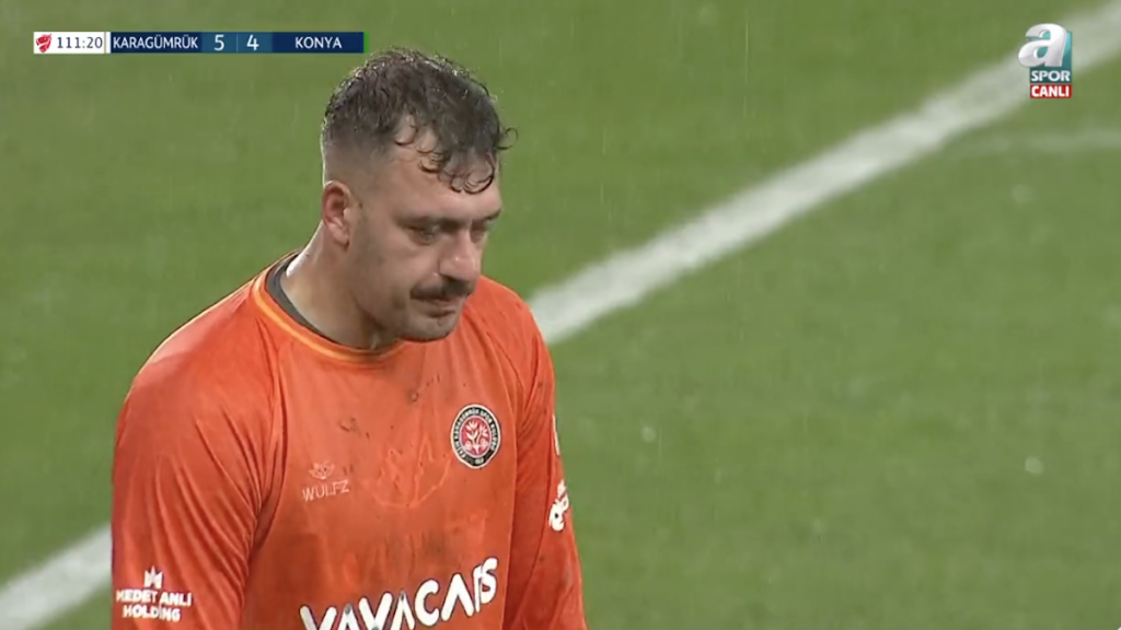 Karagumruk-Konyaspor ai supplementari. E Viviano trema per il freddo - VIDEO 1 Schermata 2022 02 08 alle 21.20.59