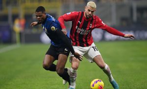 Milan, Theo Hernandez espulso nel derby: salterà la sfida con la Sampdoria
