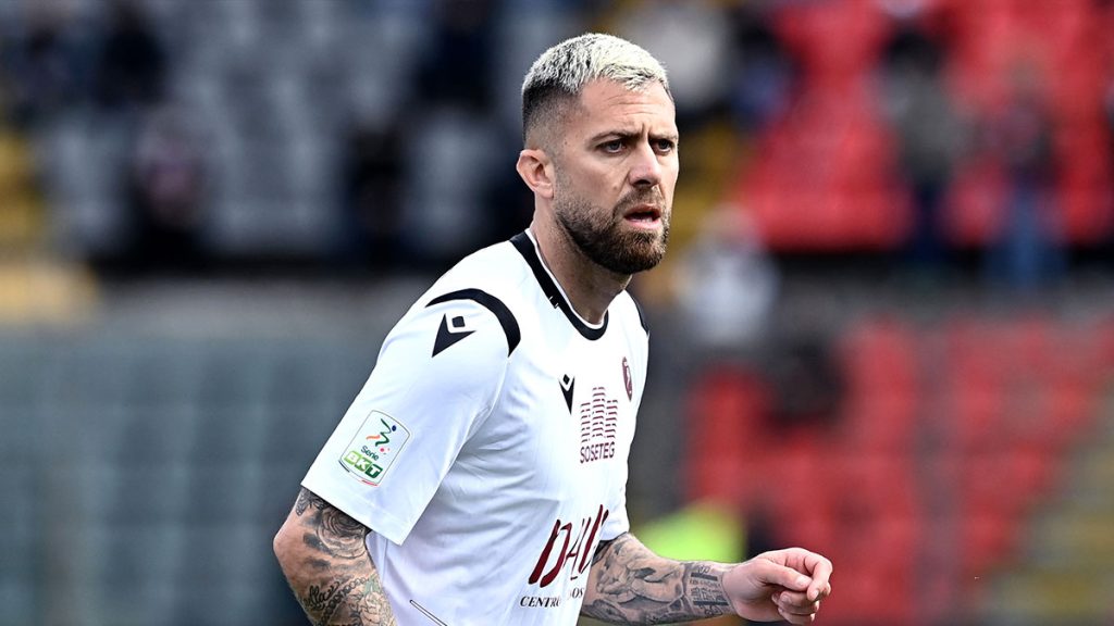 Verso Sampdoria-Bari: Marino perde Diaw, recupera Menez 1 menez