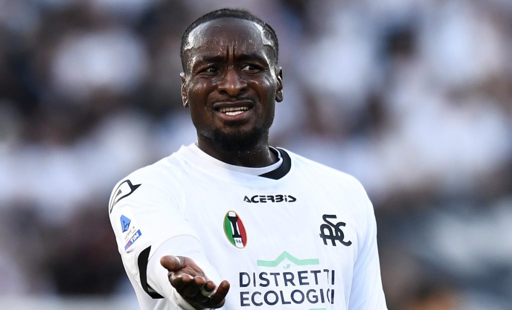 Nzola stacca la Sampdoria: «Voglio salvare lo Spezia con i miei gol» 1 Nzola PAP 2015
