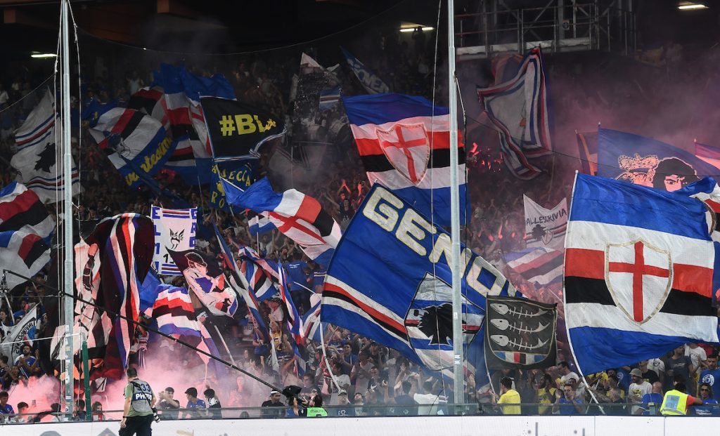 Sampdoria, ecco i nuovi adesivi sul Club blucerchiato - FOTO 1 tifosi Sampdoria MG6 3996