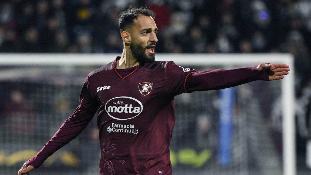 Salernitana, Kastanos avverte la Sampdoria: «Dobbiamo portare a casa i tre punti» 1 Kastanos ICA 5548