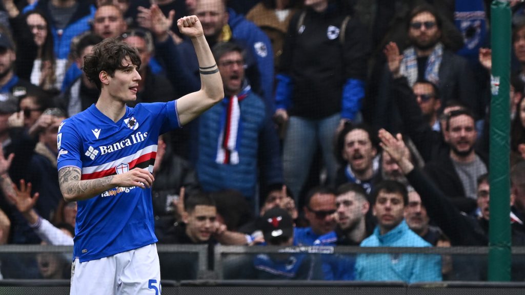 Il Napoli ringrazia la Sampdoria: Zanoli scippa Bereszynski 1 esult gol Zanoli CM1 0859