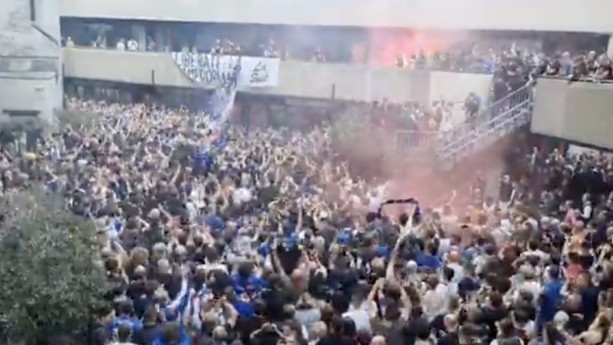 Tifosi in coro: «Giù le mani dalla Sampdoria. Liberatela!» 26 sampdoria