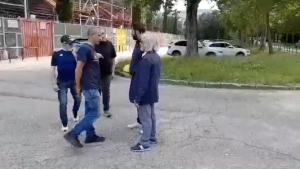 Tifosi del Perugia affrontano Ferrero: «Qui non siamo a Genova»