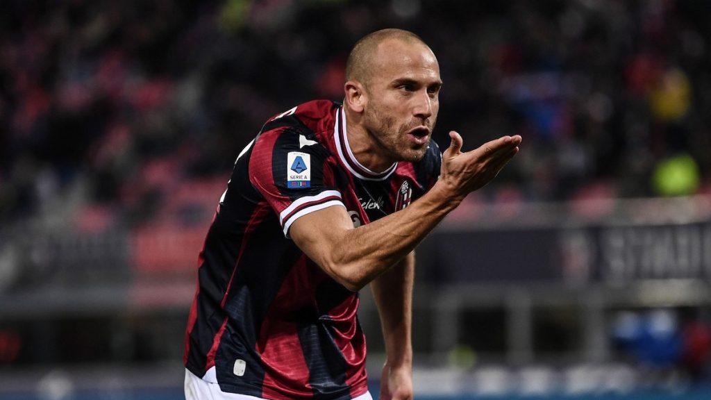 De Silvestri: «Mihajlovic è sempre con me. Lo abbraccio come se fossi suo figlio» 1 lorenzo de silvestri