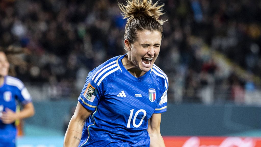 Italia femminile fuori dal Mondiale, le calciatrici: «Sentita poca fiducia» 1 girelli femminile