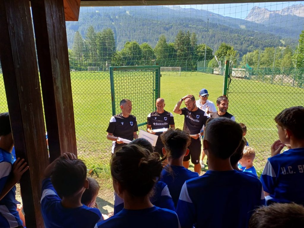 Academy Sampdoria, Asd Salivoli sui social: «Una bellissima giornata all'insegna del divertimento» - FOTO 1 samp camp