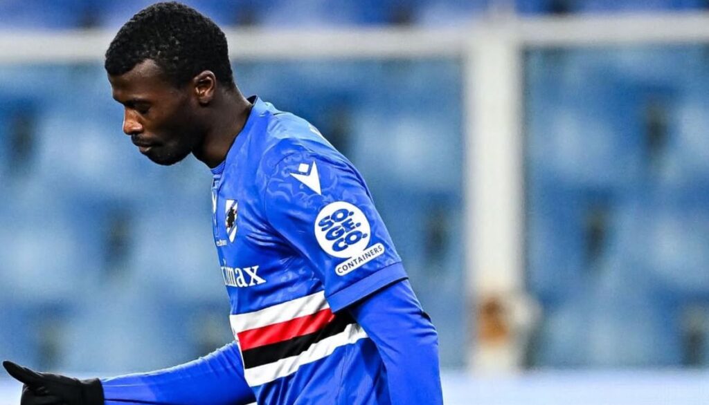 Sampdoria, l'agente di Niang: «Il secondo giallo è stata un'interpretazione dell'arbitro, si è arrecato un danno enorme alla Samp» 1 Niang immagine e1737802833825