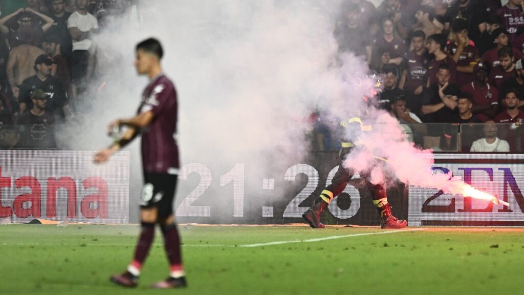 Salernitana-Sampdoria, mano pesante del giudice sportivo dopo i fatti dell'Arechi: ecco la decisione nei confronti dei granata 1 Salernitana Samp e1750626785460