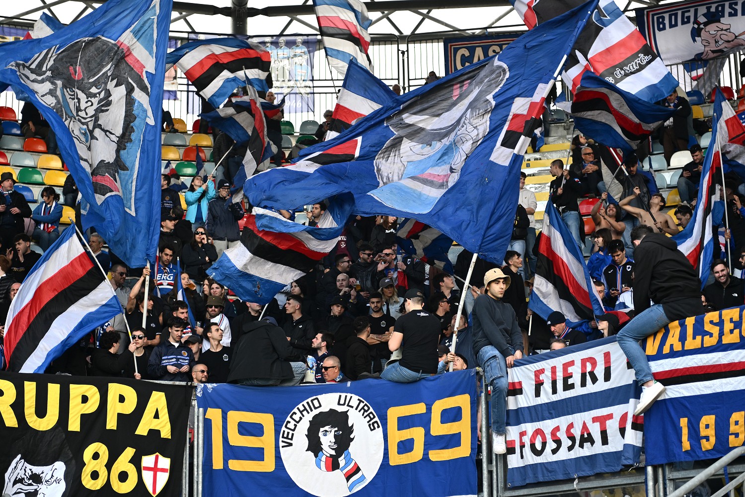 Sampdoria contestata a Frosinone: la rabbia dei tifosi si fa sentire 26 Image Photo942887