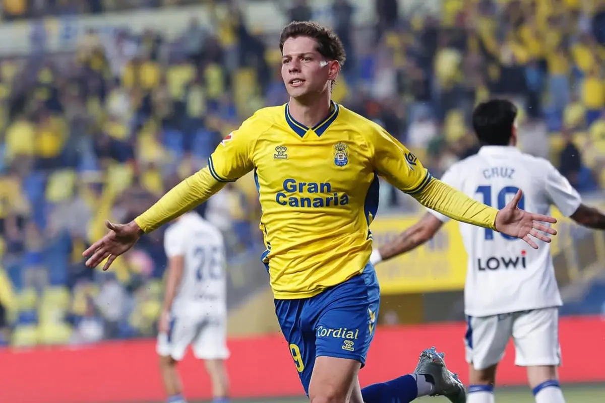 Samp? No, grazie: vuole solo la Spagna 27 Pedrola esulta dopo un gol con il Las Palmas