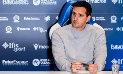Tey fa piazza pulita, Lombardo e Mancini via: scelto l'allenatore straniero 32 Mancini in conferenza