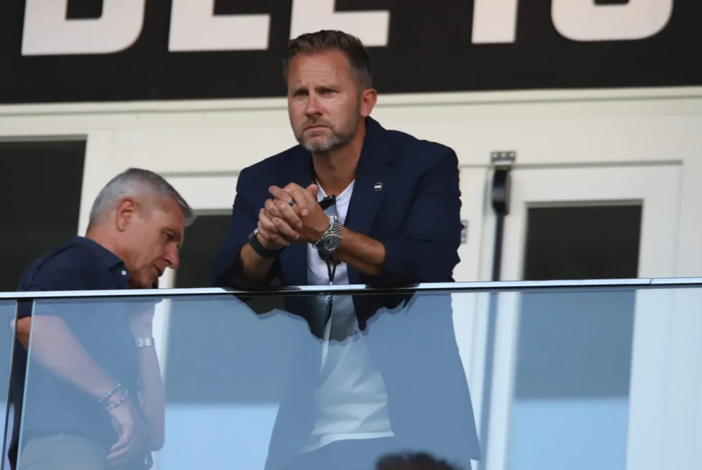 Fredberg nel mirino: contestazione aperta dei tifosi della Sampdoria in ritiro 1 FotoSportmedia 280795 2048x1369 1