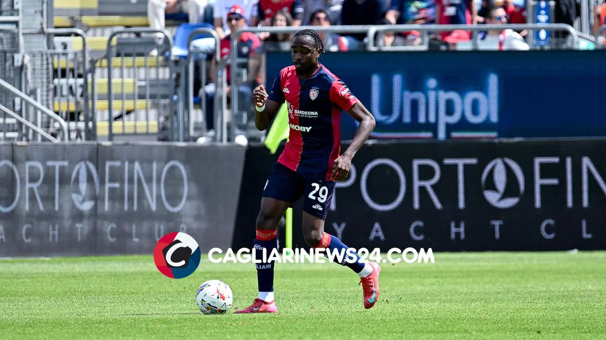 Makoumbou si presenta alla Sampdoria: «Voglio riportarla in Serie A. Conosco già qualche compagno e sono pronto a dare tutto» 26 Makoumbou 2