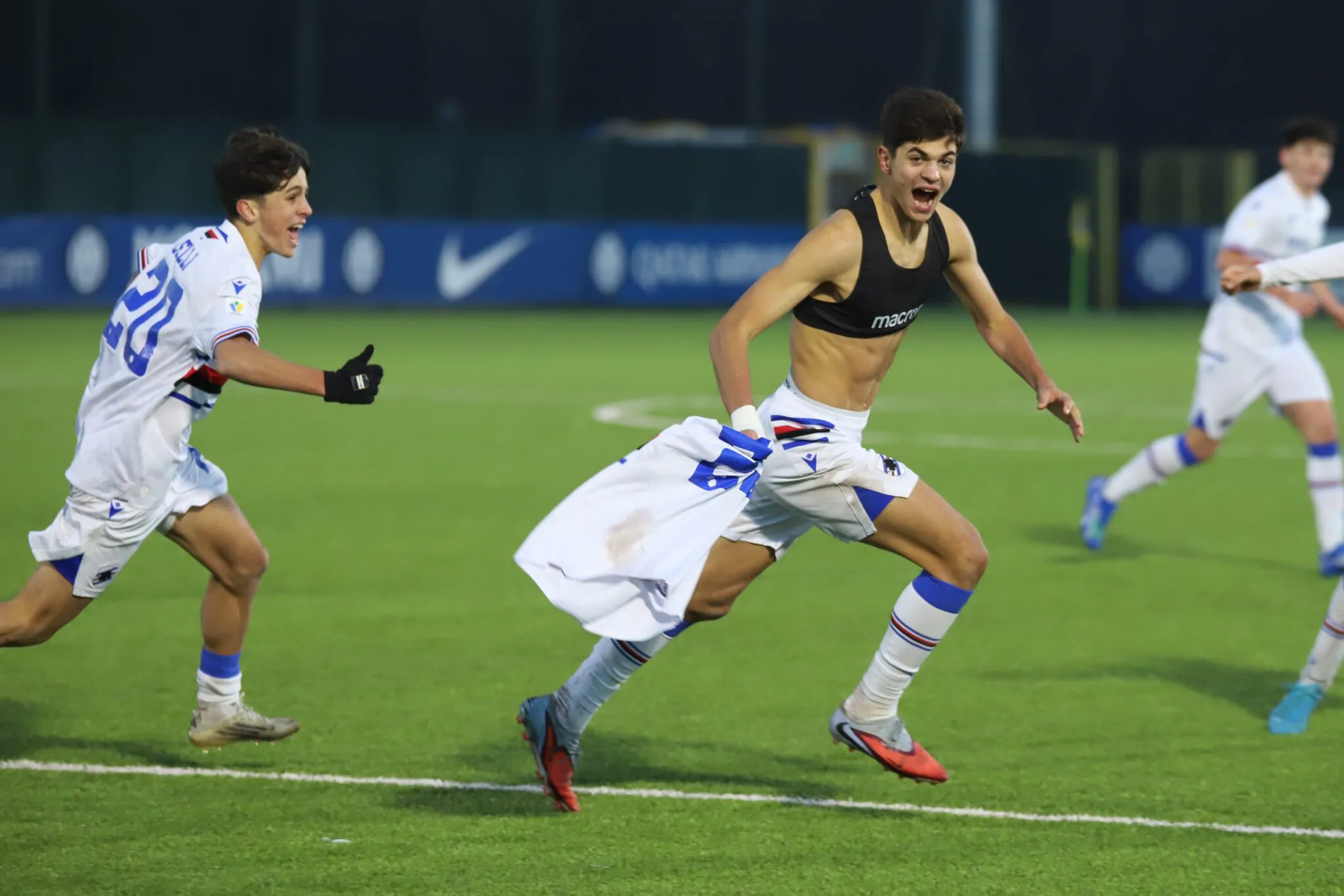 Sampdoria Primavera, vittoria in amichevole contro la Lavagnese: De Sario e Righetti firmano il successo blucerchiato 26 Mezzotero Sampdoria Primavera