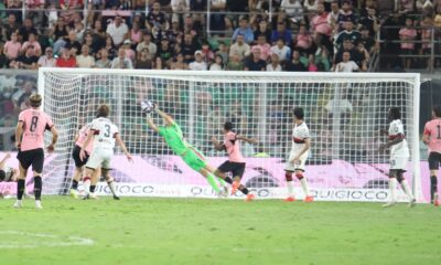 Vindahl può restare titolare? La risposta del portiere dopo gli errori e la reazione di Palermo 27 FotoSportmedia 287150