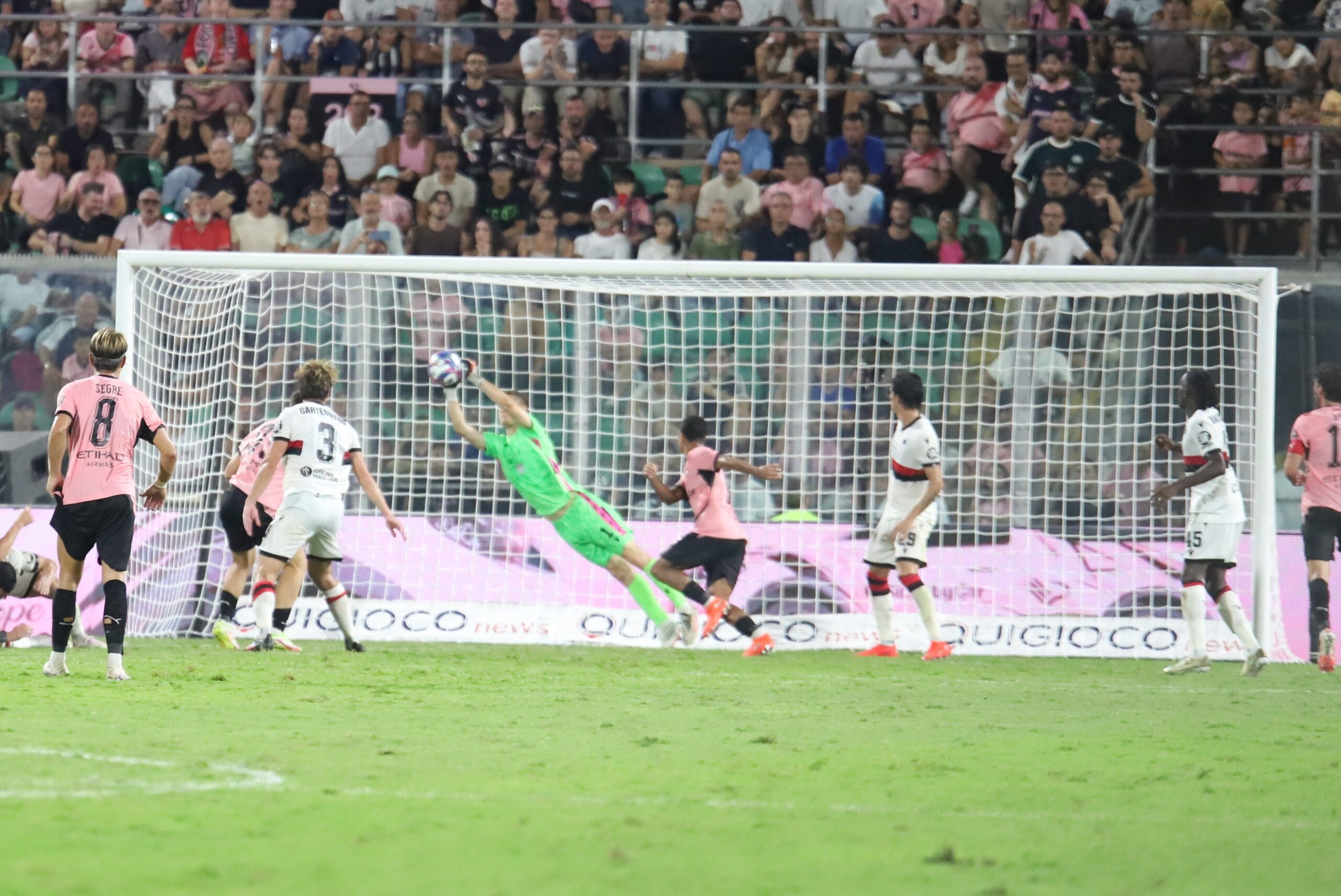 Vindahl può restare titolare? La risposta del portiere dopo gli errori e la reazione di Palermo 26 FotoSportmedia 287150 scaled